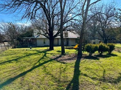 224 W Lowe Ave, De Leon, TX, 76444
