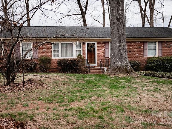 2nd image of 211 Bright Ave