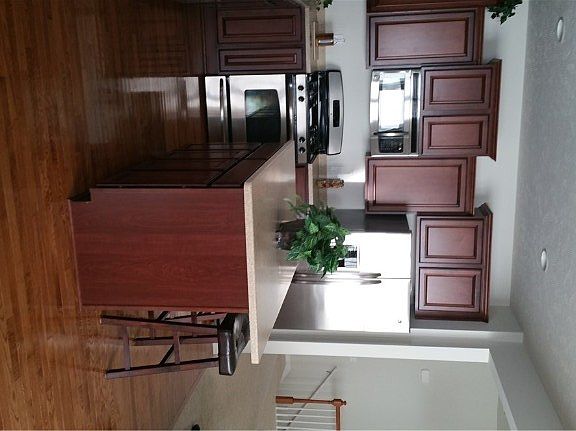 4th image of 3486 Hastings Dr E