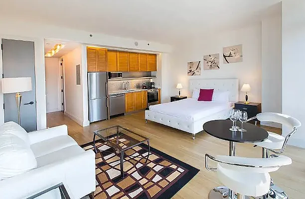 Rented by The KCI Group | media 32