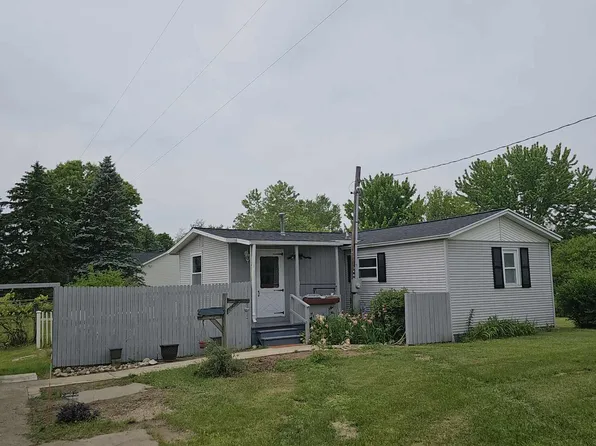 3480 Holland Lake Rd, Sheridan, MI 48884