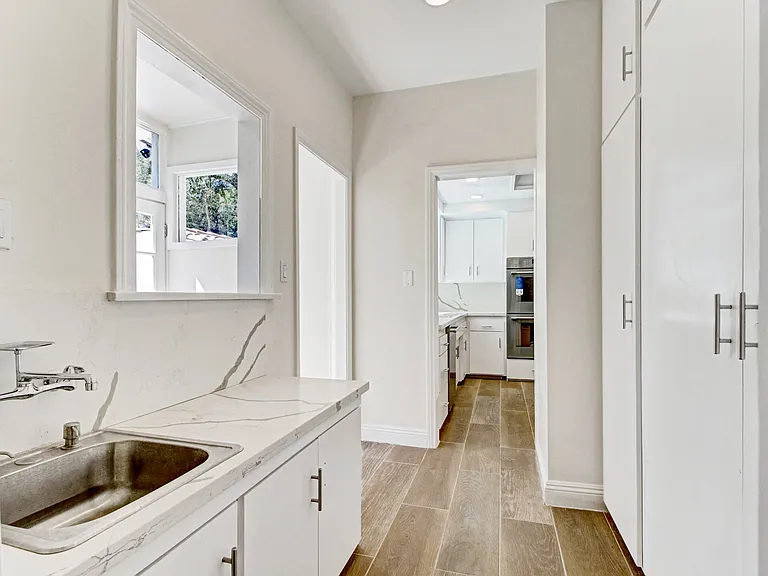 Butler's pantry