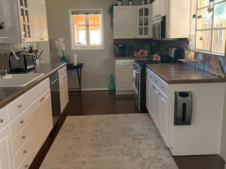 2021 N 16th Ave — Photo 4