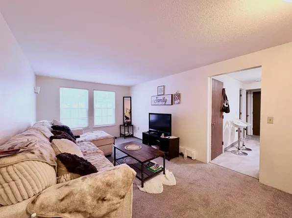 20 Wolf Road #53, Lebanon, NH 03766