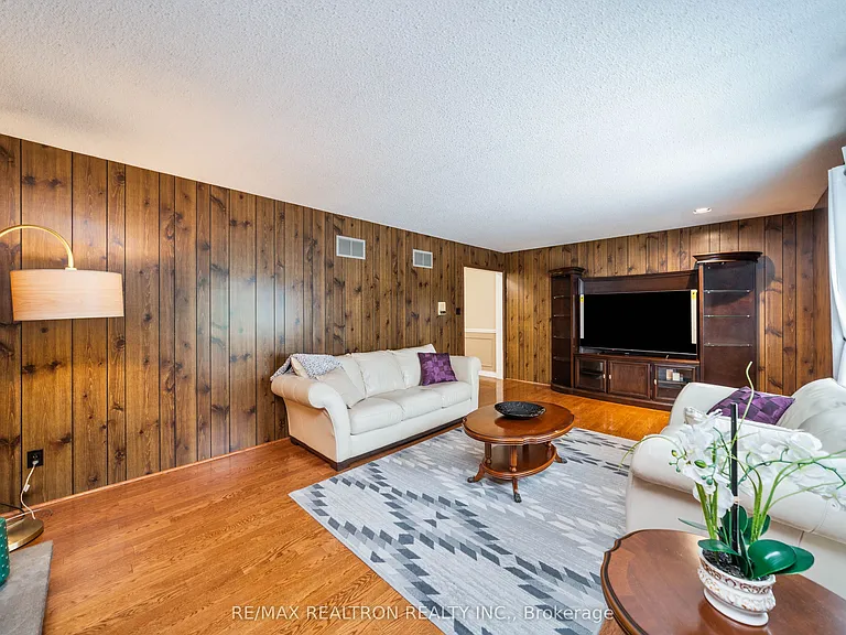 194 Glenada Ct — Photo 31