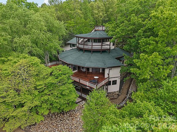5th image of 295 Dills Rd
