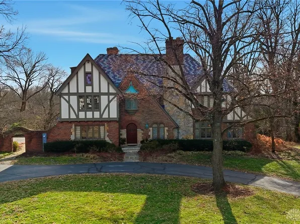 3572 Springdale Dr, Dayton, OH 45419