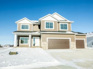 8327 59th St S, Horace, ND 58047