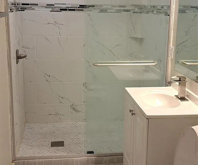 2200 Downing Ln — Photo 23