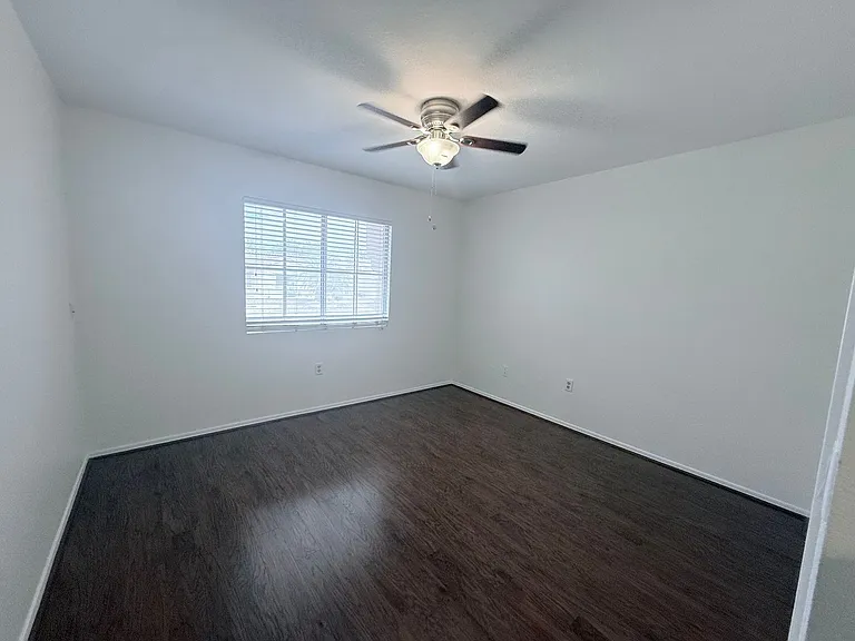 9709 Blue Bell Dr — Photo 14