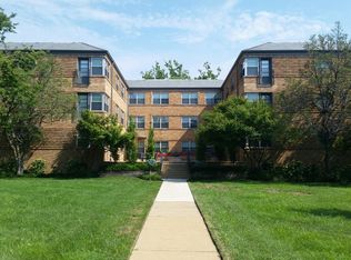 7563 Clayton Rd APT 303, Clayton, MO 63117