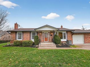 3 Donalda Ct, Saint Catharines, ON L2M 7E7