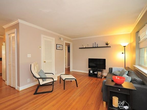 Spacious living room
