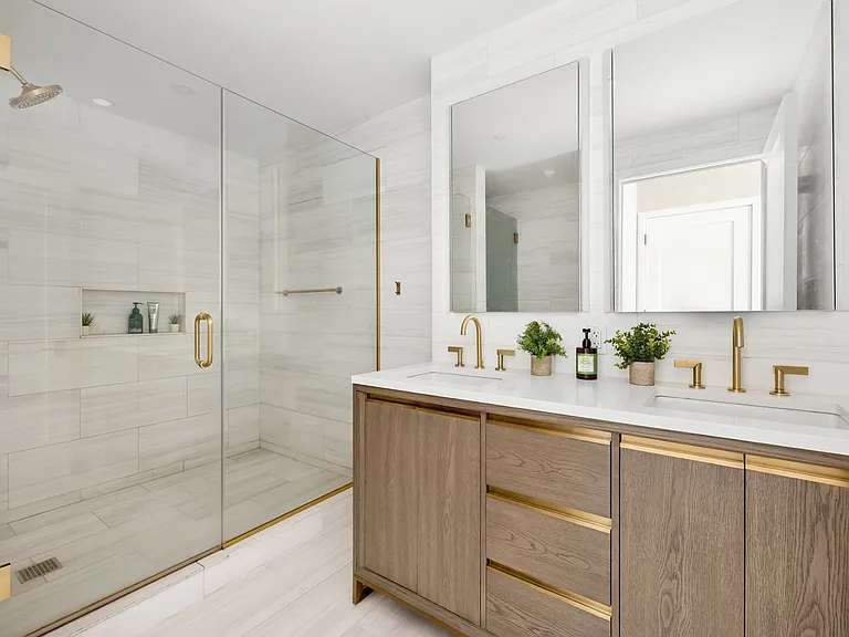 532 Clinton Ave #6B — Photo 9