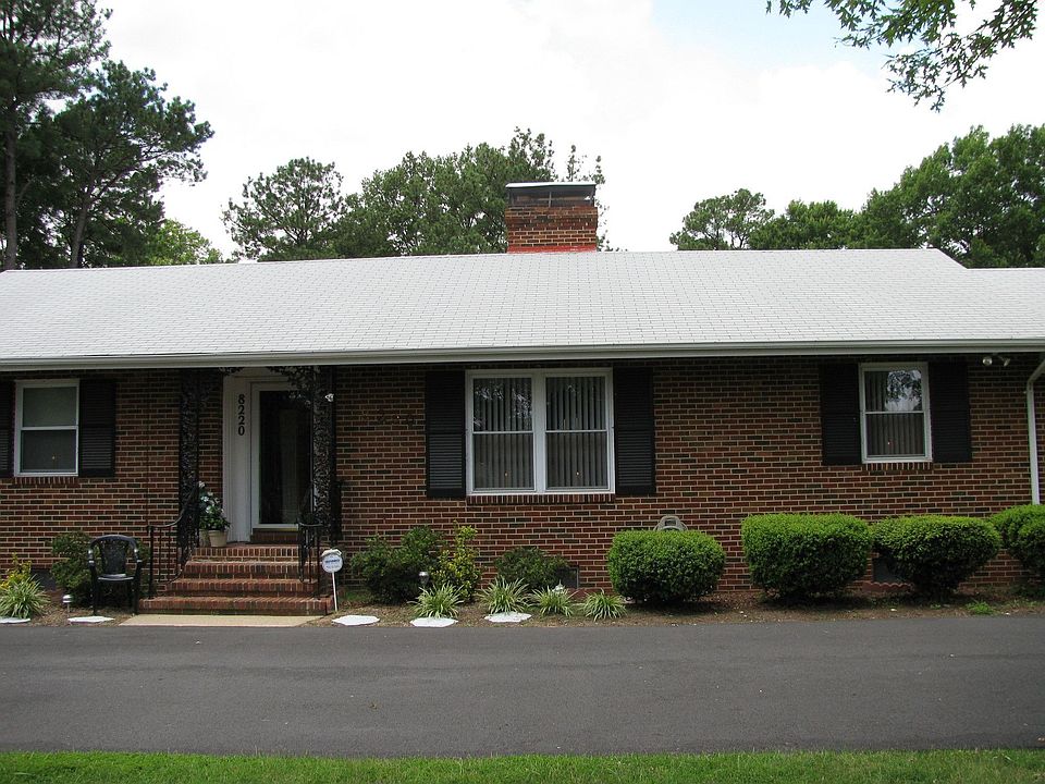 BRICK RANCHER WITH FULL FINISHED BASEMENT