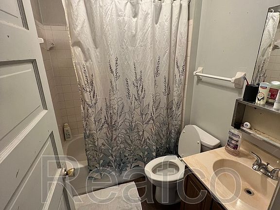 5th image of 425 E 17th Ave