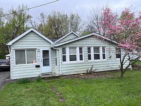 1st image of 1364 Francis Ct