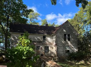 79379 Romeo Plank Rd, Armada, MI 48005