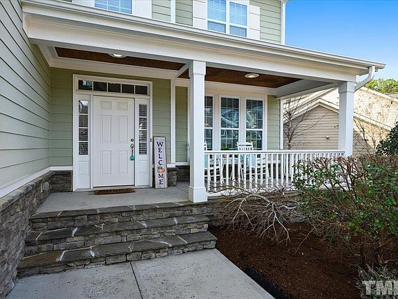 3rd image of 533 Bosworth Pl