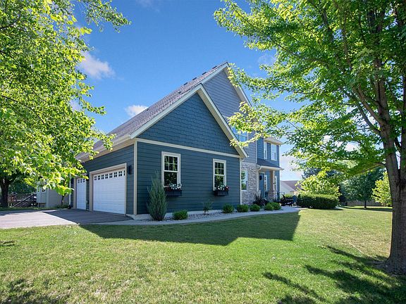 4th image of 1879 Sandbar Cir