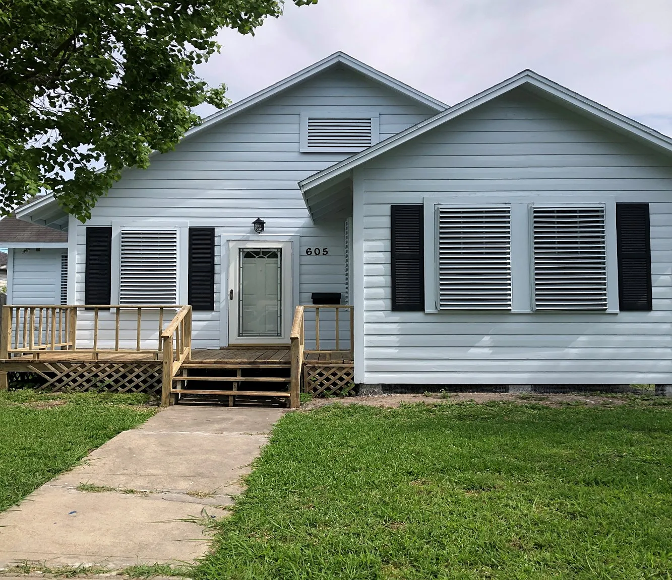 2 bed, 1038 sqft, $1,500 — Photo 1