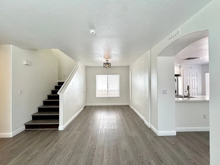 11028 Meadow Leaf Ave — Photo 10