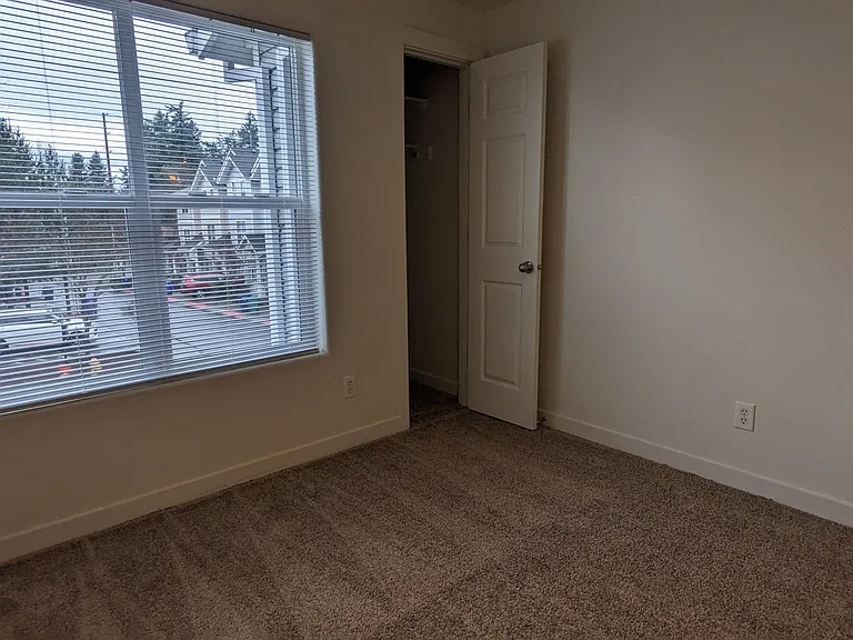 Halsey East Townhomes — Photo 78