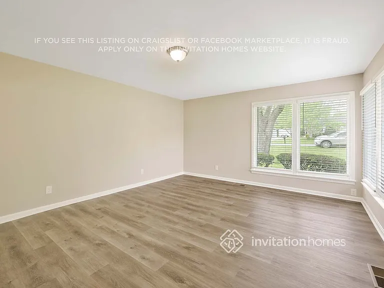 136 Oaks Dr — Photo 8