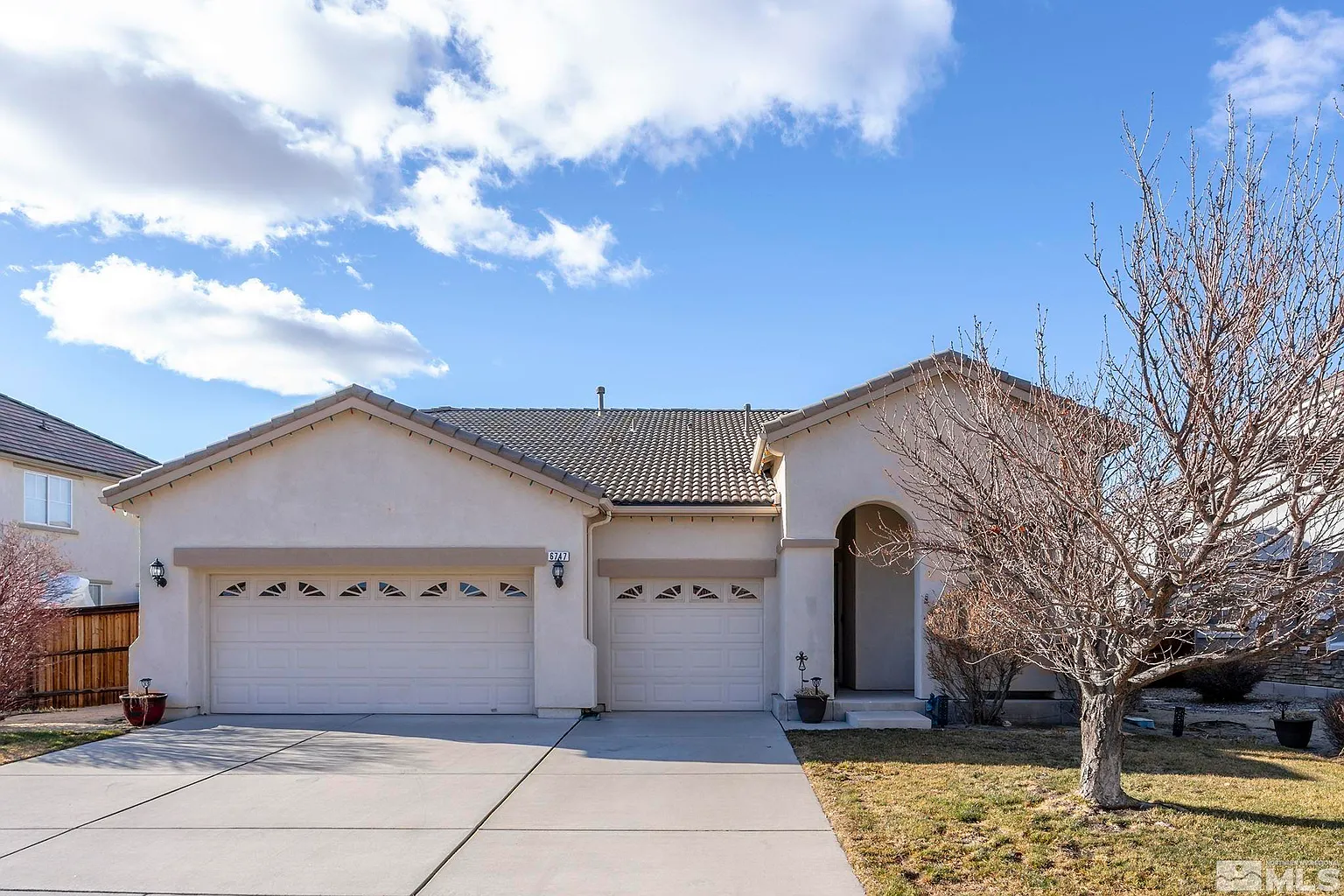 6747 Jaquenetta Dr photo 1