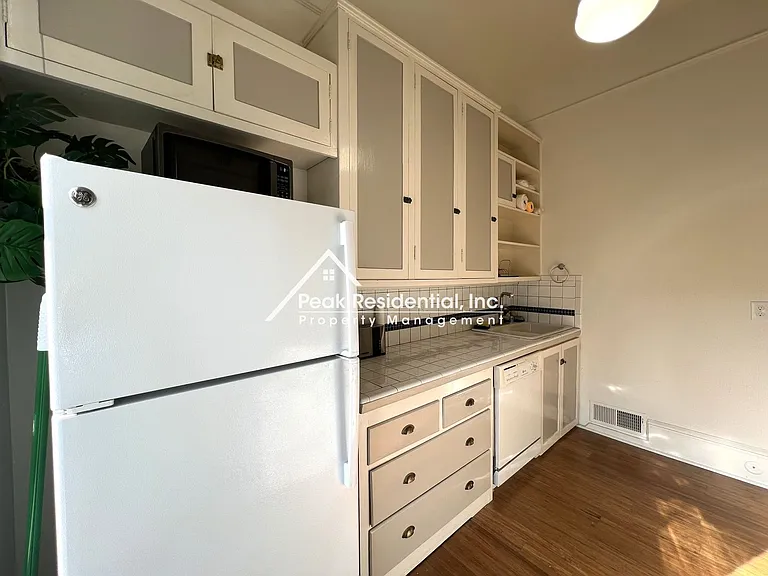 14thSt610 — Photo 8