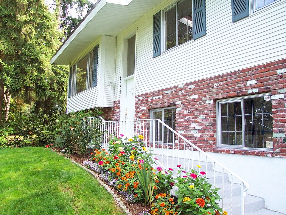 2nd image of 14640 25th Ave SW