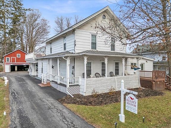 2nd image of 215 Main St