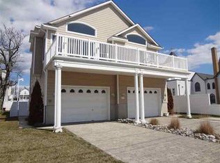 117 44th St #W, Sea Isle City, NJ 08243