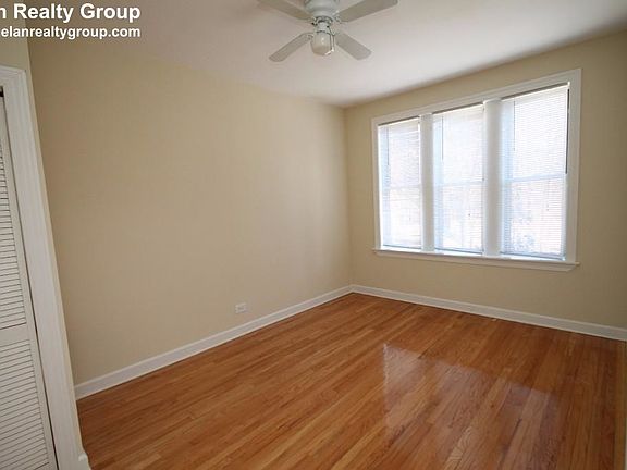3rd image of 554 W Aldine Ave APT 1W