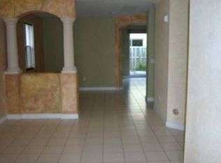 15073 SW 9th Way, Miami, FL 33194