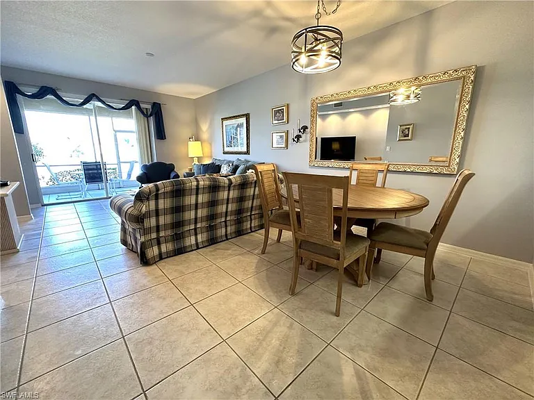 6670 Huntington Lakes Cir #103 — Photo 7