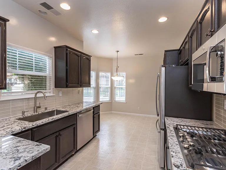 9925 Villa Granito Ln — Photo 9