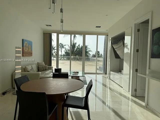 881 Ocean Dr #L2 — Photo 6