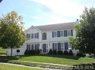 25 Wanda Ln, Middletown, CT 06457