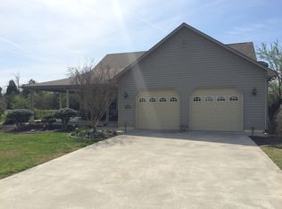 110 Hartland Dr, Madisonville, TN 37354