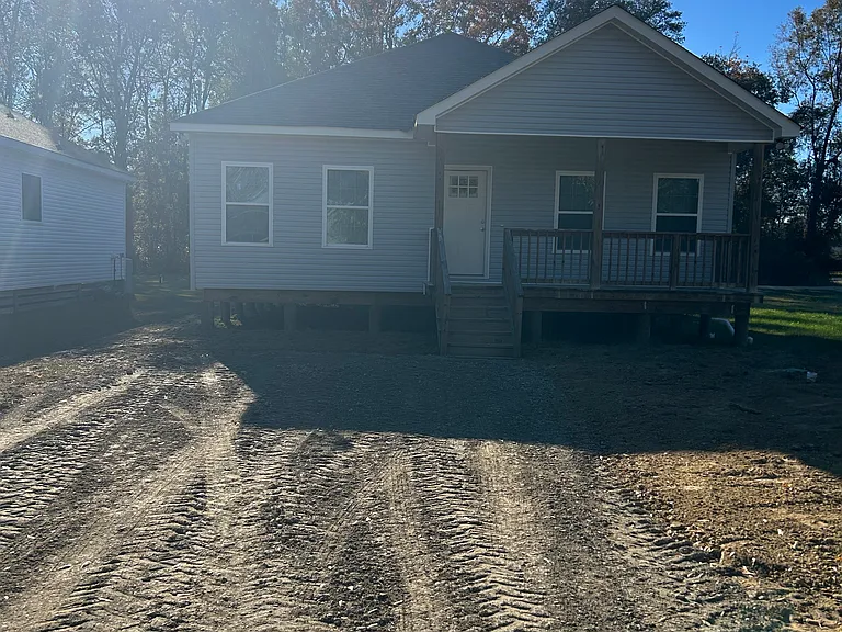 61078 Richard St — Photo 20