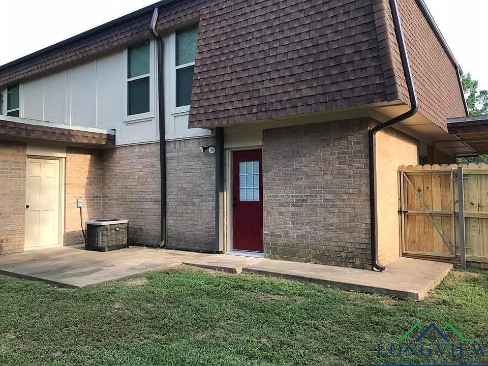 1st image of 2905-2907 Greenhills Dr