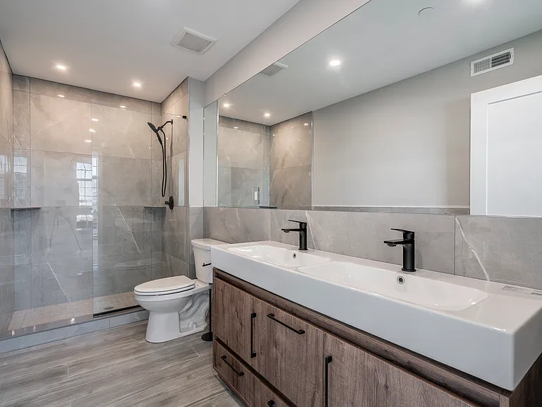 2401 Washington Ave — Photo 60