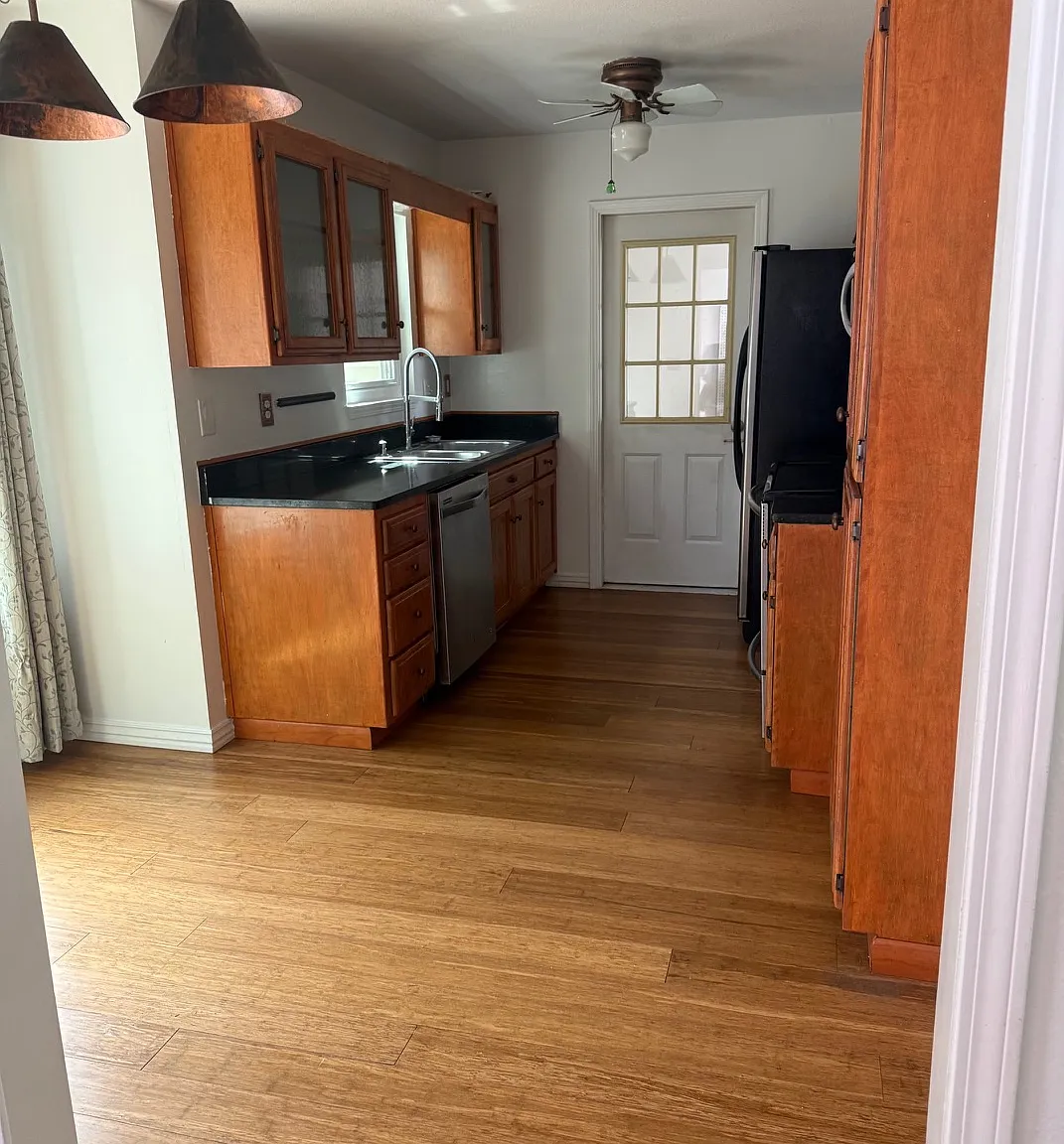 56 Overton Dr — Photo 4