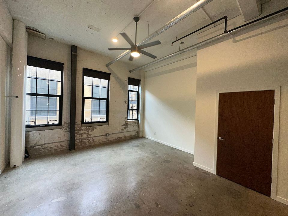 Building Photo 5