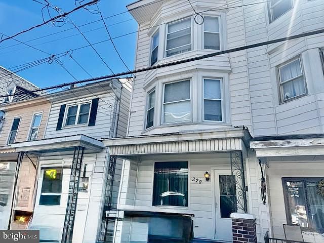 1st image of 320 W Coal St