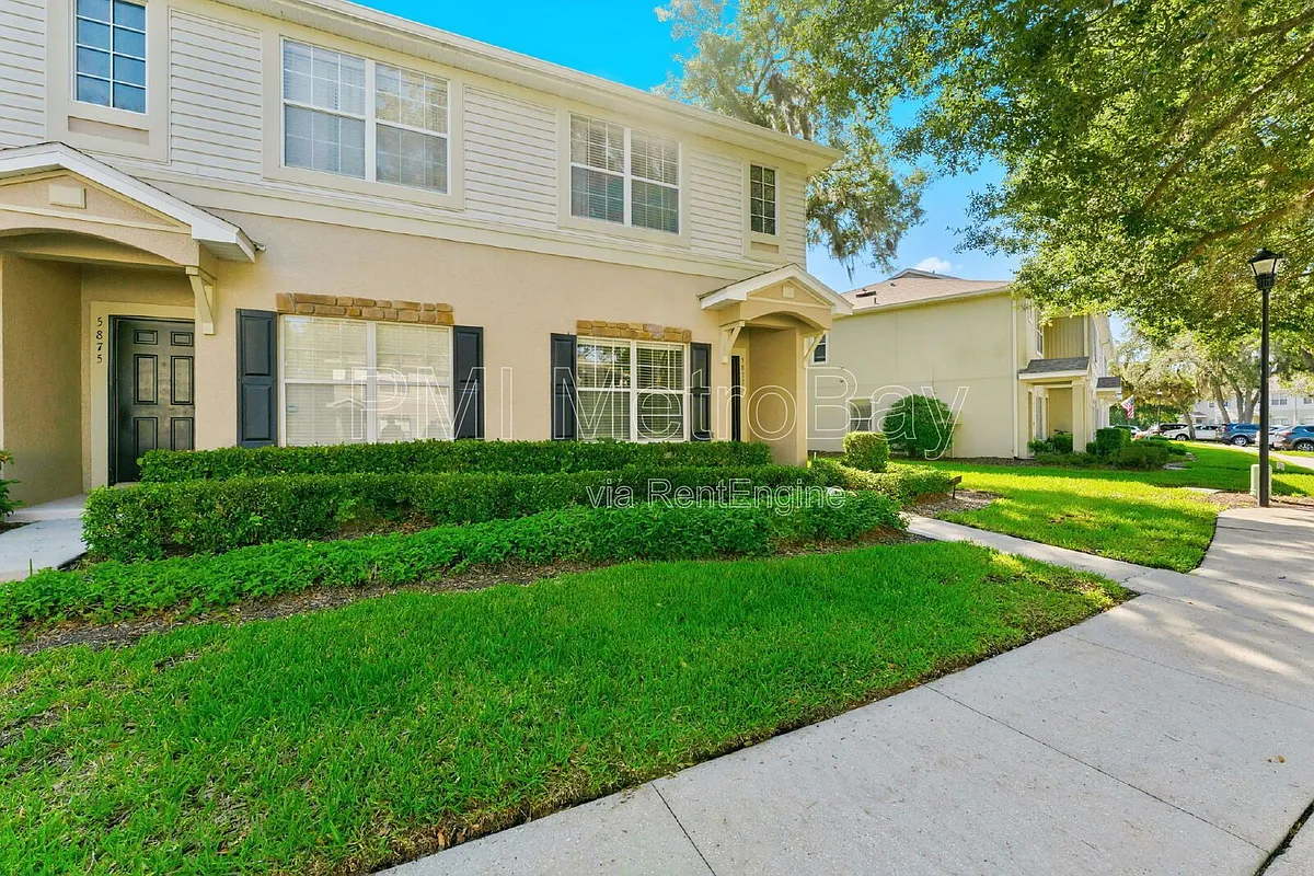 Building Photo - 5873 Fishhawk Ridge Dr