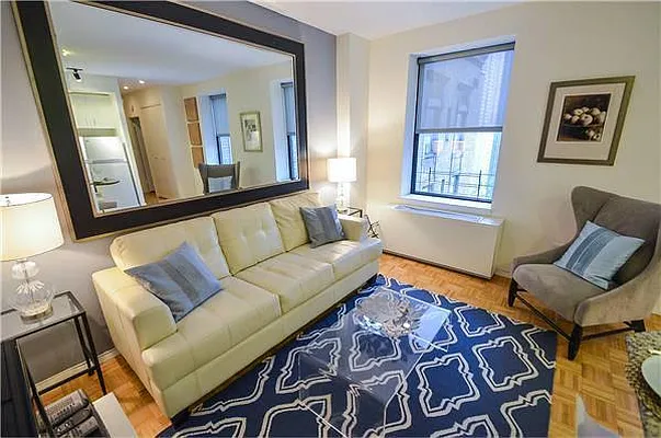 Rented by Global Realty Opportunities | media 44