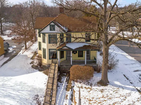 1322 Main St, Crete, IL 60417