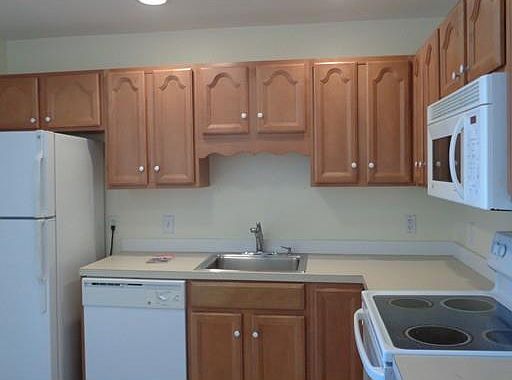 2nd image of 106 S Main St #1